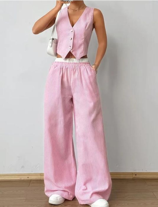 Шикарний літній костюм