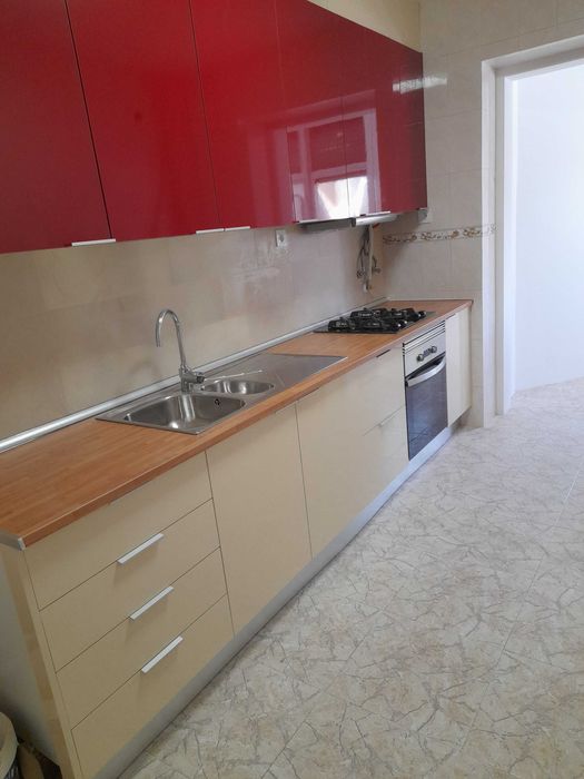 Cozinhas e roupeiros por medida