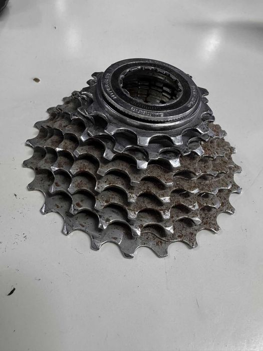 Cassete Shimano Hyperglide 8v 13-26t