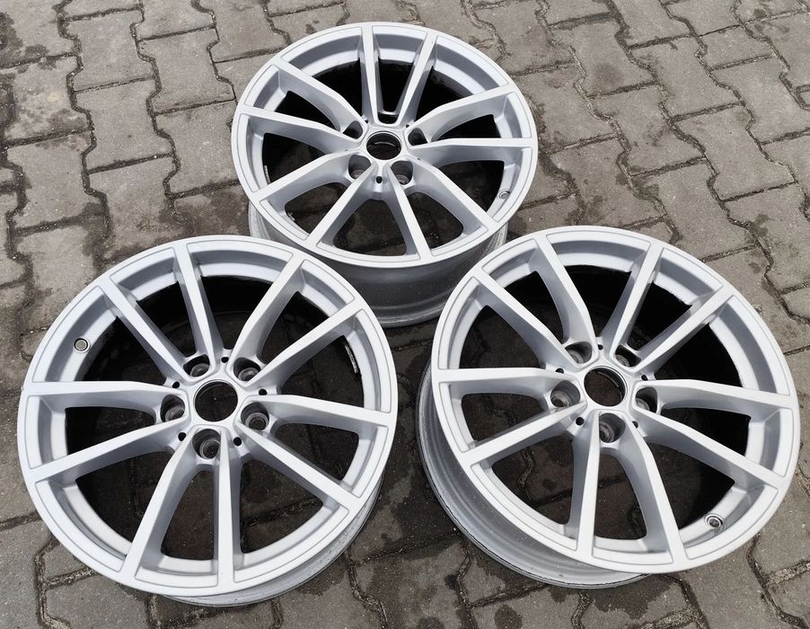 Felga aluminiowa ALUFELGA BMW G20 G21 6883520 7.5" x 17" 5x112 ET 30