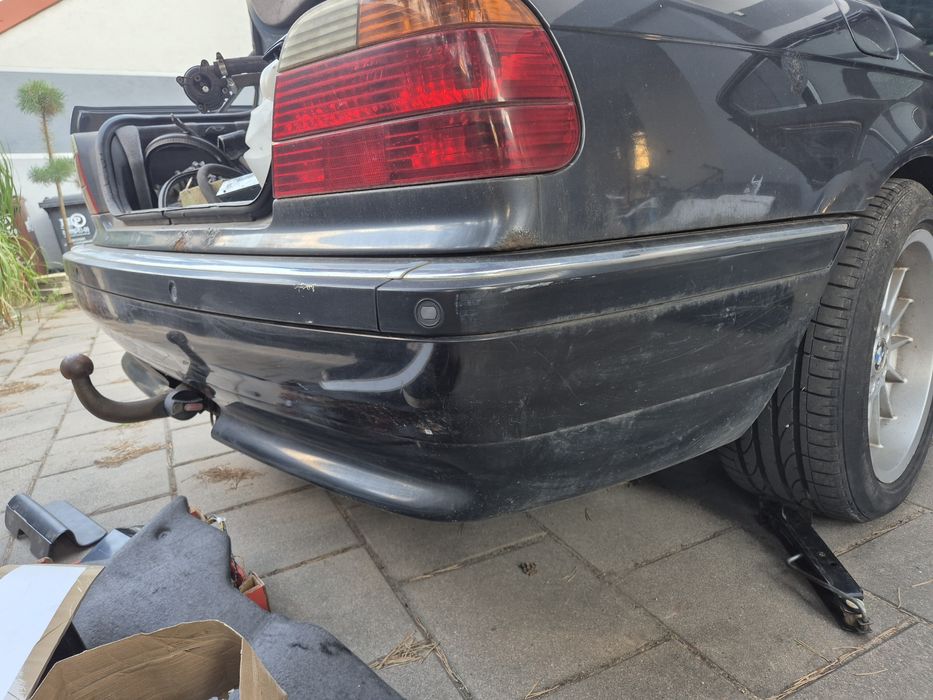 Zderzak tył E38 zaślepka oryginał