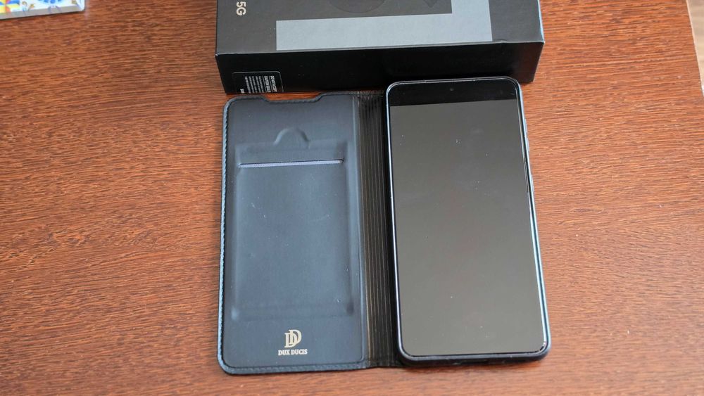 Samsung Galaxy S21, 5G, 128 GB, folia od nowości spód, 100% sprawny!!!