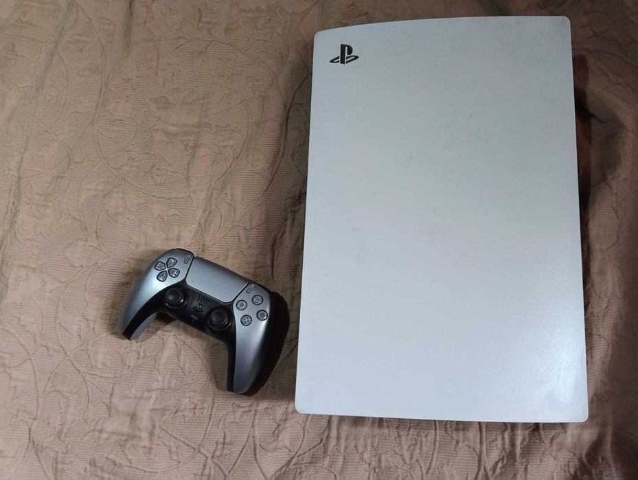 PS5 825 gb + comando+ suporte da consola