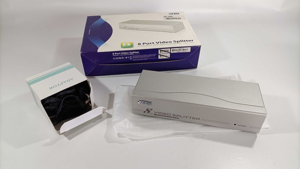 ATEN VS-98A - VGA Video Duplicator (1 to 8 VGA duplicator)64286250941825122