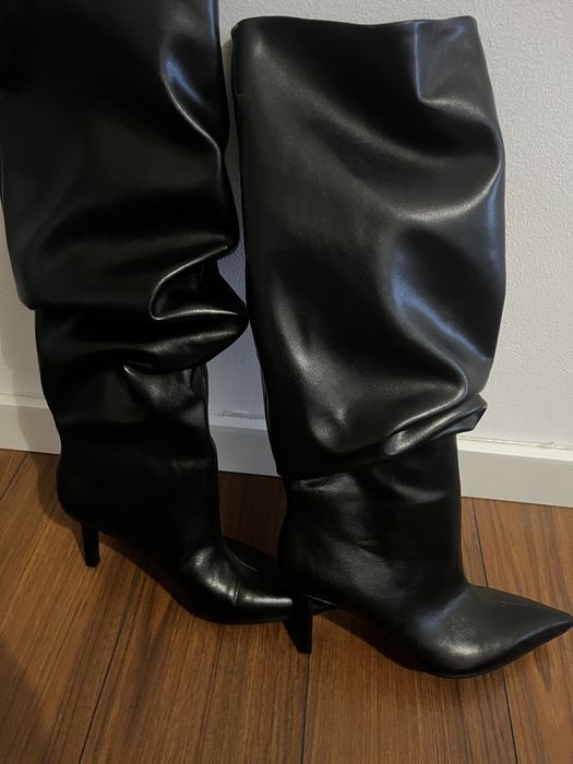 Botas pretas Zara novas