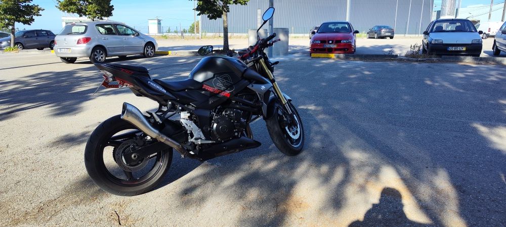Suzuki GSR Freegun 750 Edição Limitada