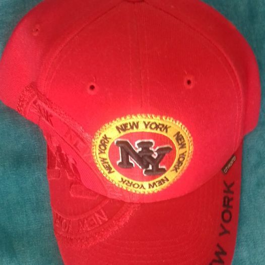 Bonés novos, de coleção