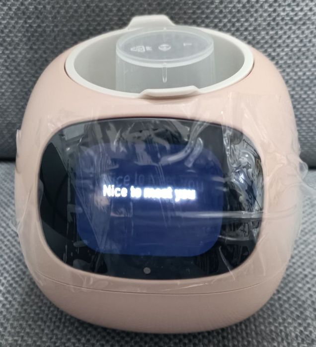 Интерактивный умный горшок для растений Ivy Smart Planter.