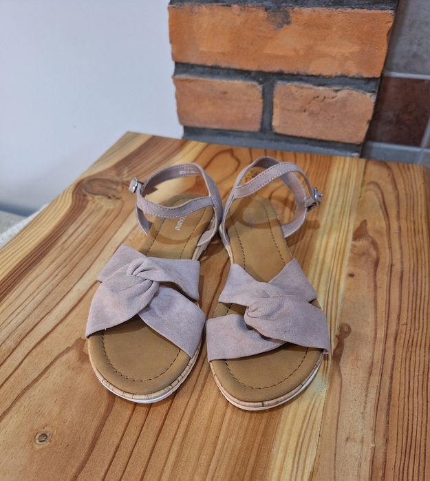 Sandały płaskie rozmiar 36