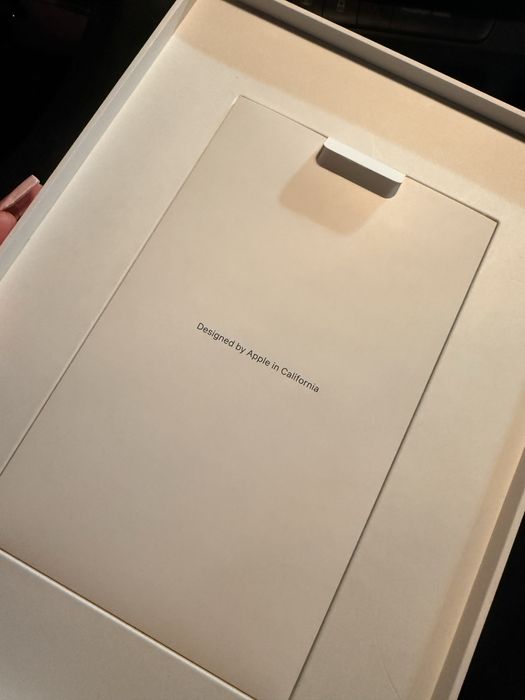 NOWY IPAD 10 gen 64gb WiFi