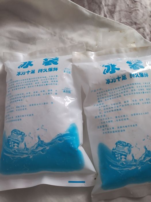 Сумка холодильник с хладоагентами 2штуки