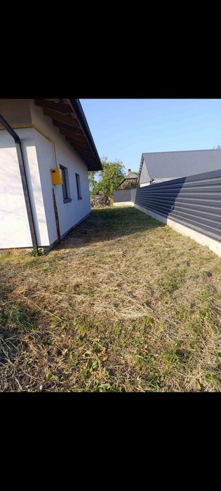 Продам  новий будинок в селі Обенижі