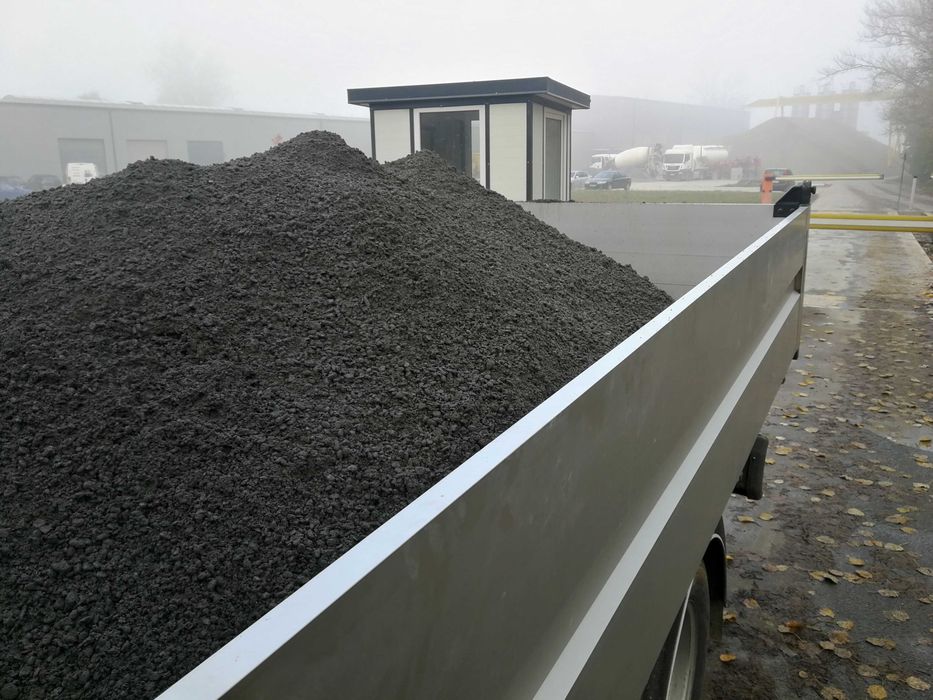 Beton towarowy półsuchy,suchy KRAKÓW (B15,B20,B25,chudziak,na wylewke)