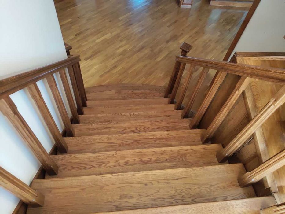 Продається сучасний двоповерховий будинок в селі Станишівка