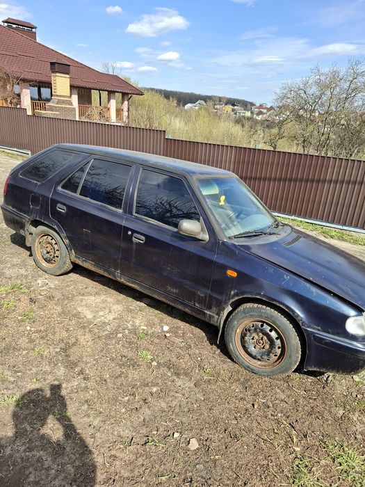 Продам шкоду фелисію