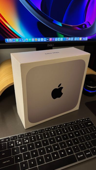 Mac Mini M1 + hub SATECHI