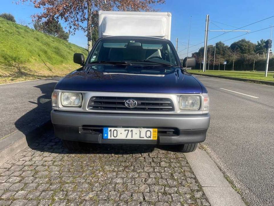 Toyota Hilux Isotérmica Fibrada