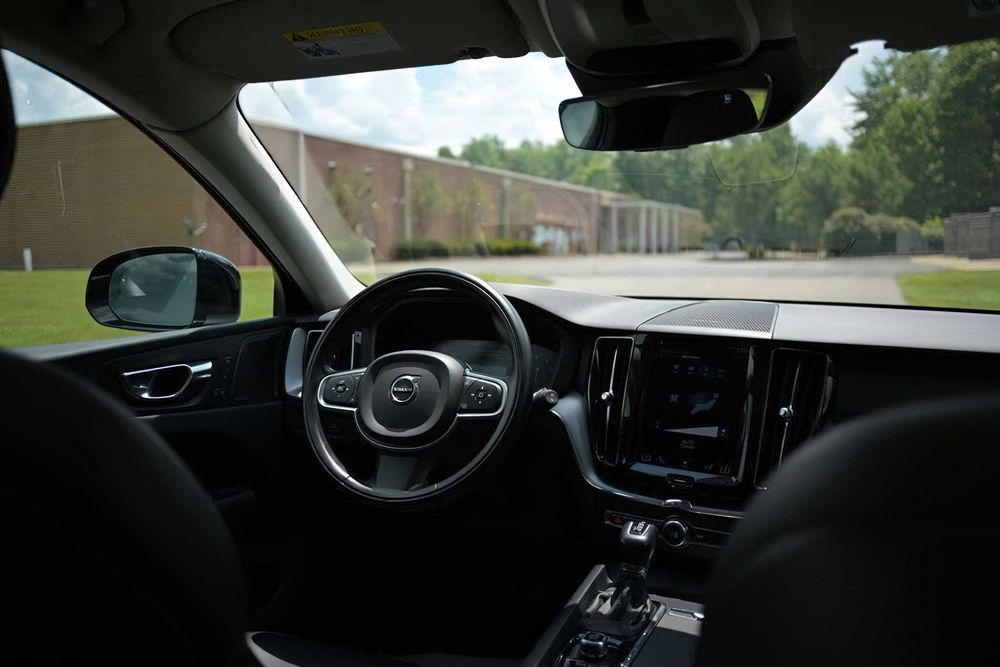Volvo XC60 T6 Momentum      2019
