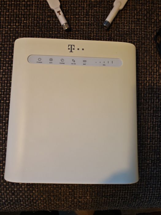 Router ZTE MF286 modem z antenami LTE 4G 300 Mb/s domowe wifi internet