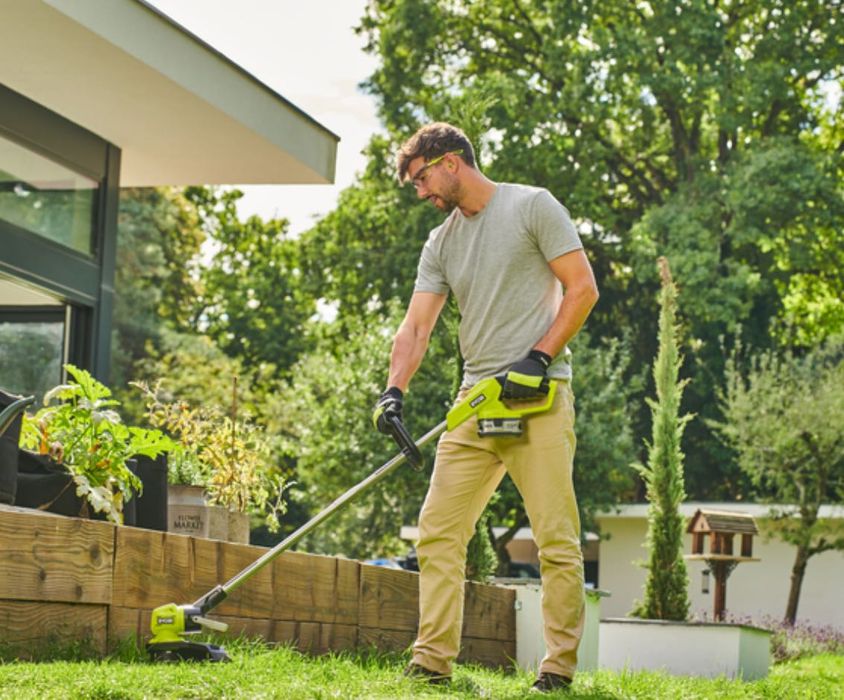 Тример садовий акумуляторний Ryobi ONE+ RY18LT33B-0 18В 33см 2.6кг