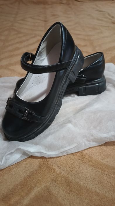 Продам лофери 35 розмім