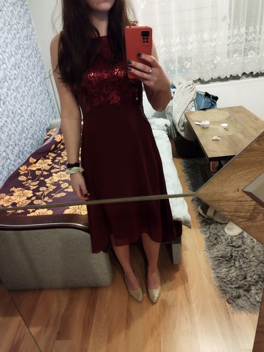Elegancka sukienka cekiny