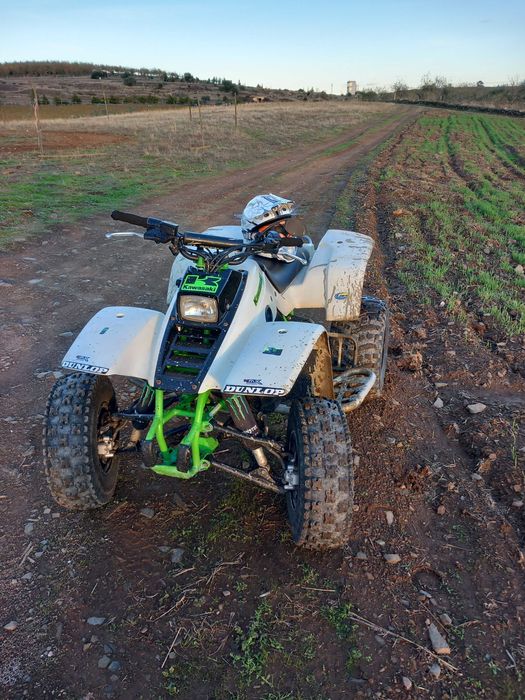 Kawasaki ksf 250 em bom estado geral