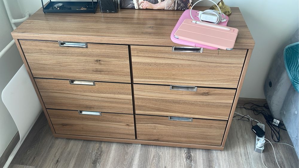 Komoda z szufladami