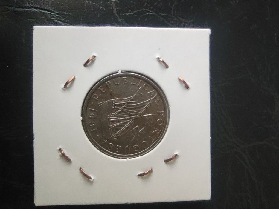 Conjunto de 3 moedas escudo 2,5€ 5$ 10$