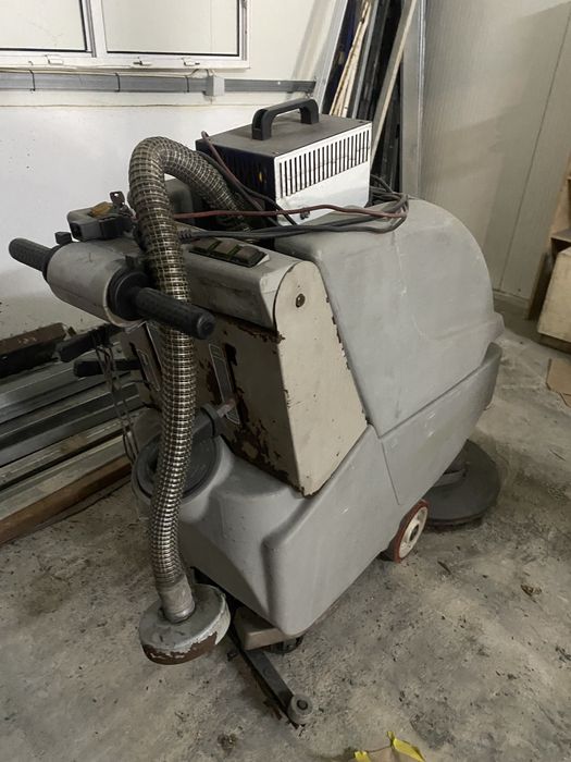 Maquina de lavar o chao industrial