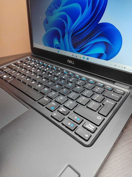 MAŁY LAPTOP | Dell Latitude 5290 | i5-8250U | 16GB RAM | 256SSD | W11