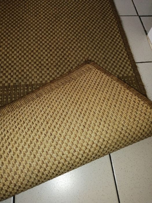 Tapete castanho moderno (descida de preço)