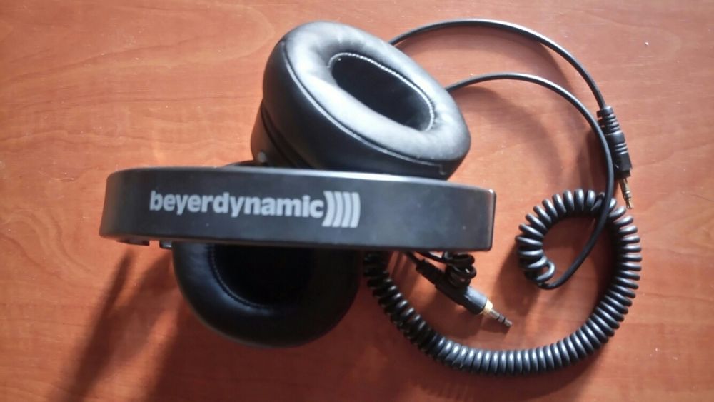 Наушники  Beyerdynamic Custom street