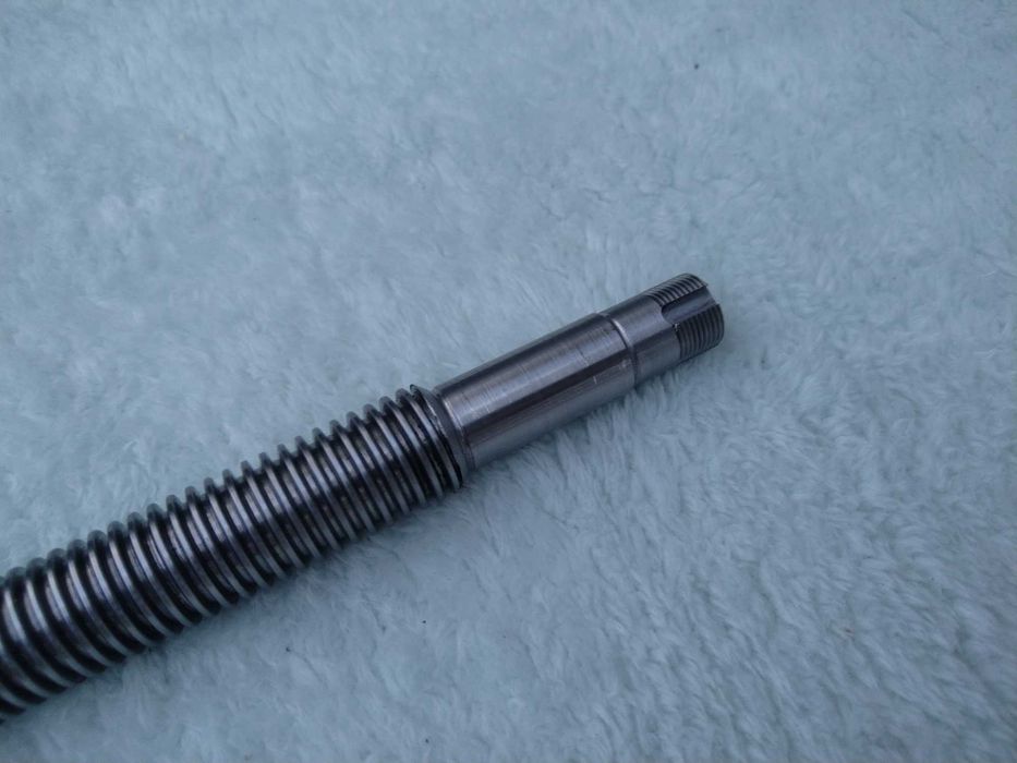 Śruba Pociągowa TSB 20 NOWA Śruba Do Tokarki  Posuwu Wzdłużnego TSB 20