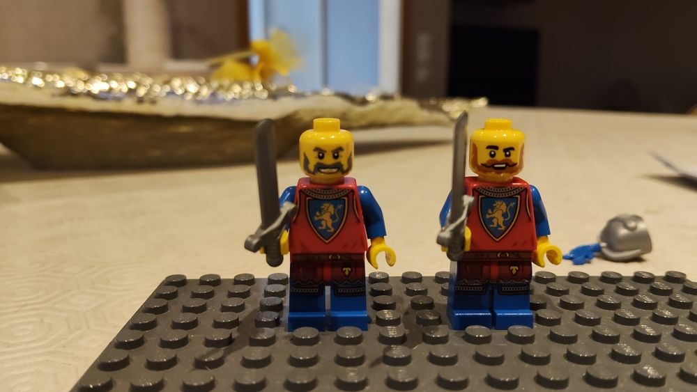 Lego 2 minifiguras Castle Kingdoms