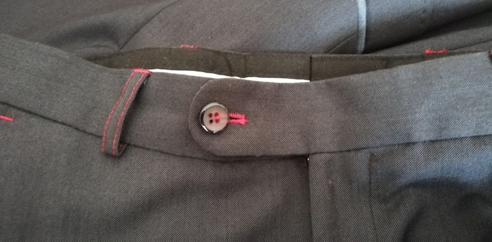 Garnitur męski z obszyciami