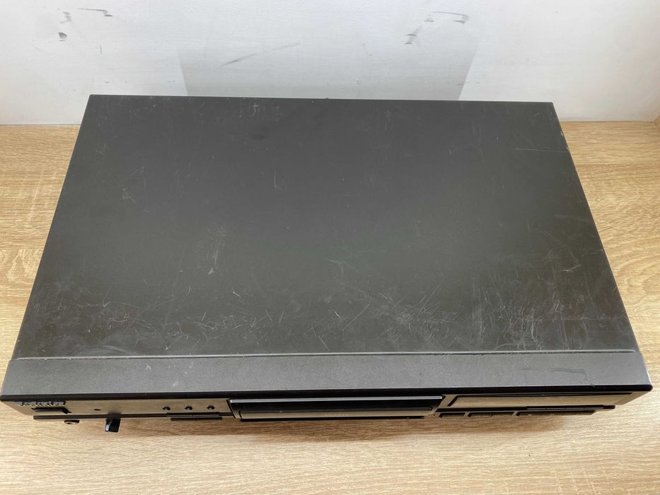 Odtwarzacz CD Technics SL-PG570A