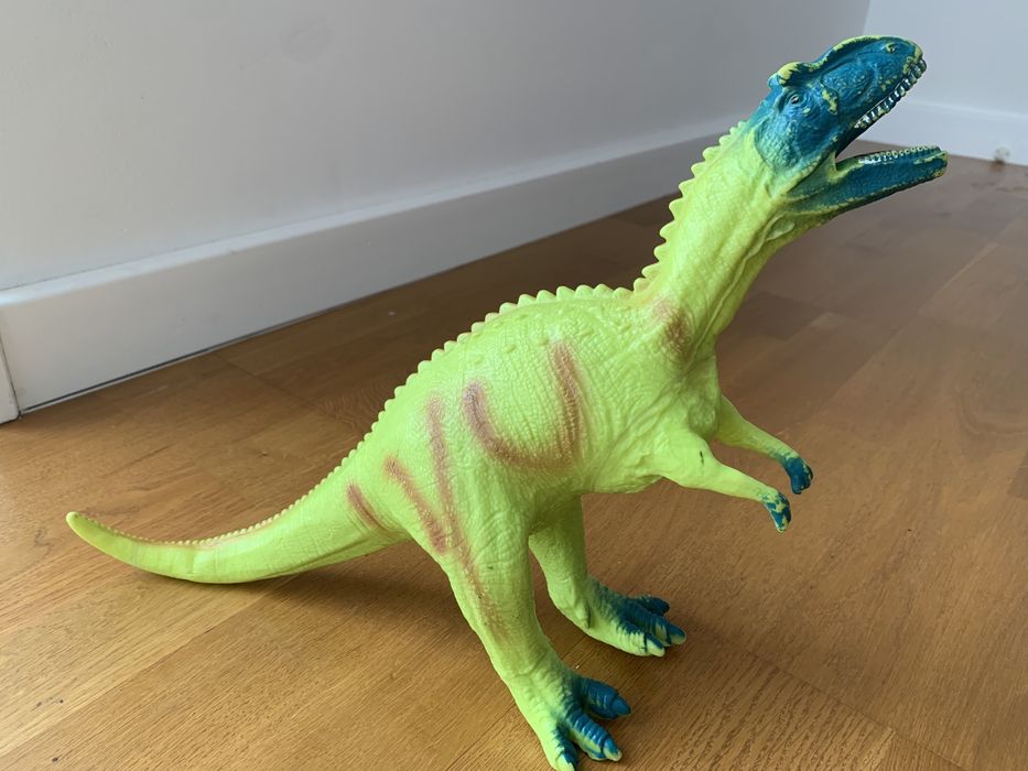 Allozaur/dinozaur ok.20-25 cm z dzwiekiem