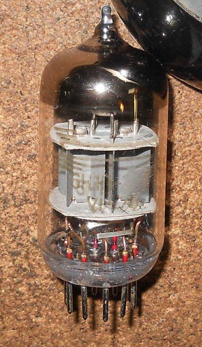 Радиолампы  6Н1П.