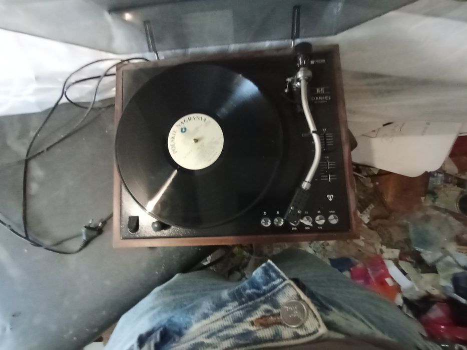 00Gramofon UnitraFonica Daniel G-1100FS.