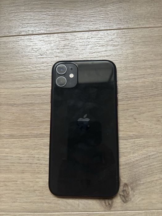 iPhone 11 black 64gb