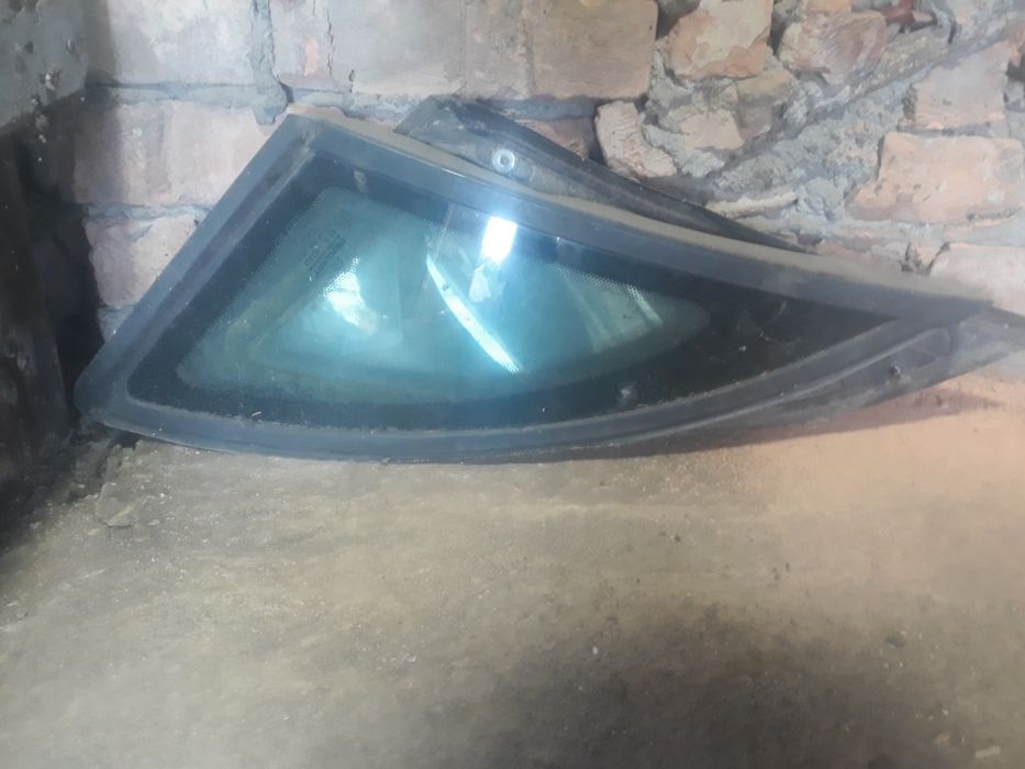 Продам стікла сітроєн с5 2001р