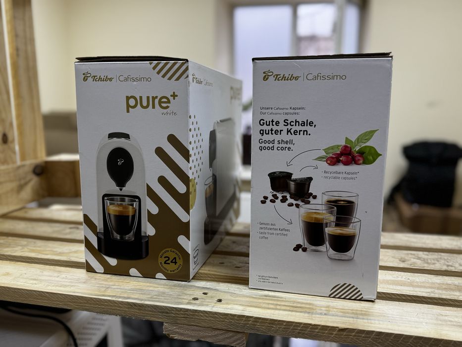 Капсульна кавоварка Tchibo Cafissimo на подарунок