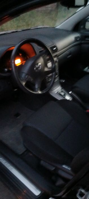 Продам Tayota avensis
