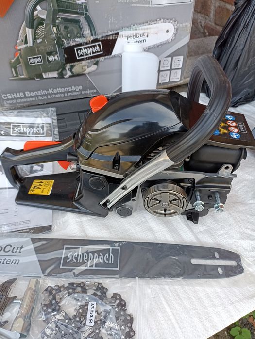 Продам бензопилу.