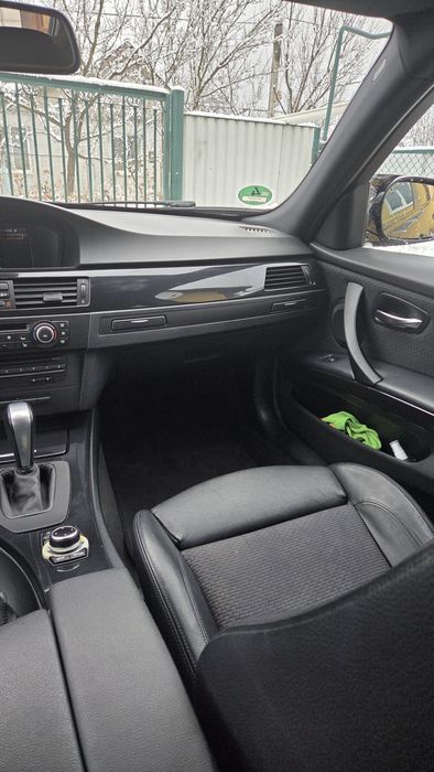 BMW e91 320d 2011рік