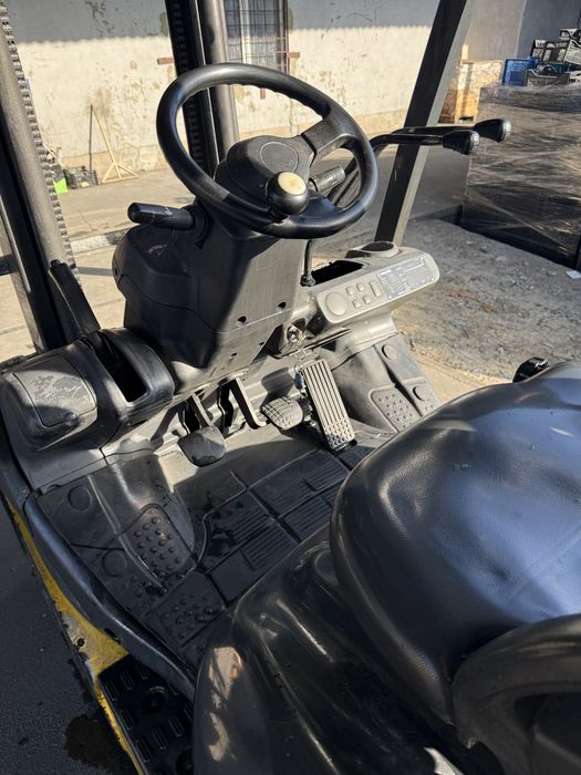 Погрузчик KOMATSU 1,5т дизель.