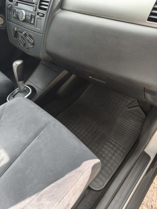 Nissan TIIDA 2008 VIN 3N1FCAC11UL450587 фото оголошення 9 з 21