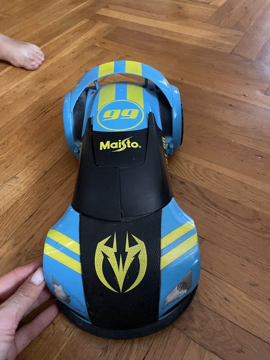 Спортивная машина, в отличном состоянии