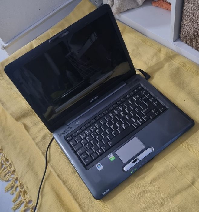 Toshiba Computador para Peças modelo nas fotos